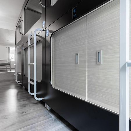 Mue Cubes - Capsule Hotel Basel Exterior photo