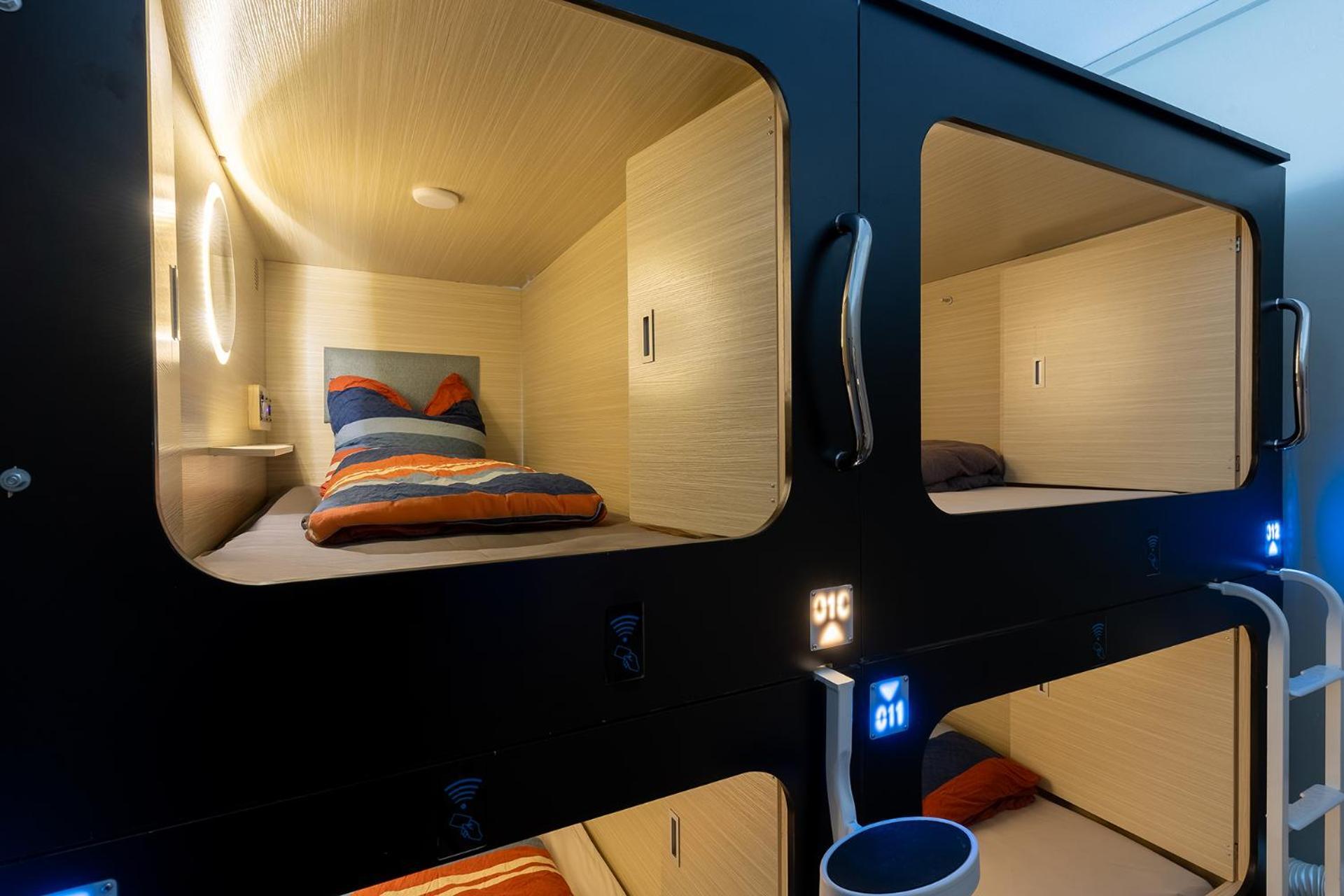 Mue Cubes - Capsule Hotel Basel Exterior photo